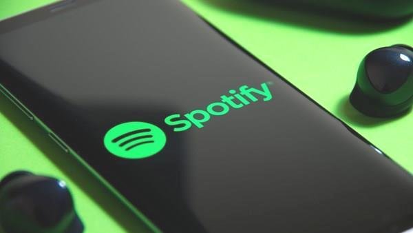 Spotify’a kullanıcıları engelleme özelliği geldi